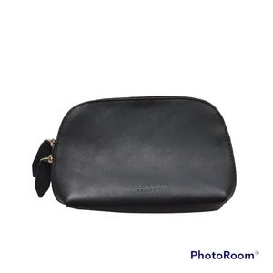 💚 Burberry Beauty Cosmetic Bag